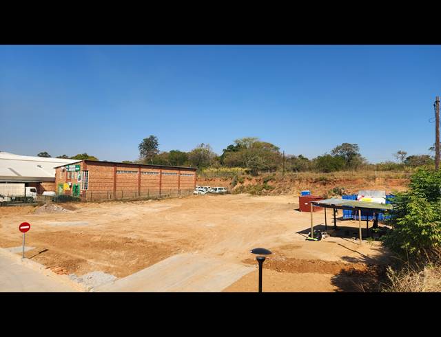 3,230M² VACANT LAND FOR SALE IN RIVERSIDE INDUSTRIAL PARK